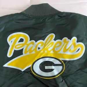 Women’s Green Bay Packers Water Resistant Bomber Jacket